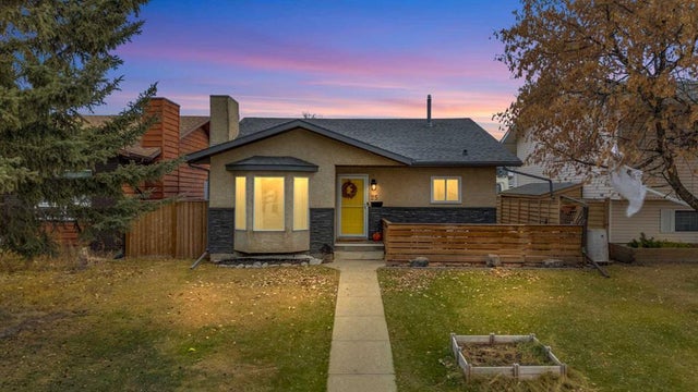 25 Erickson Drive, Red Deer