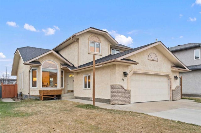 43 Sunset Crescent, Okotoks