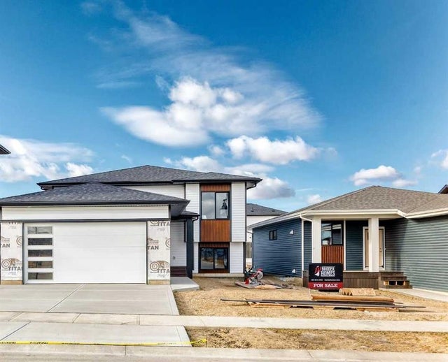 18 Tagish Avenue, Red Deer