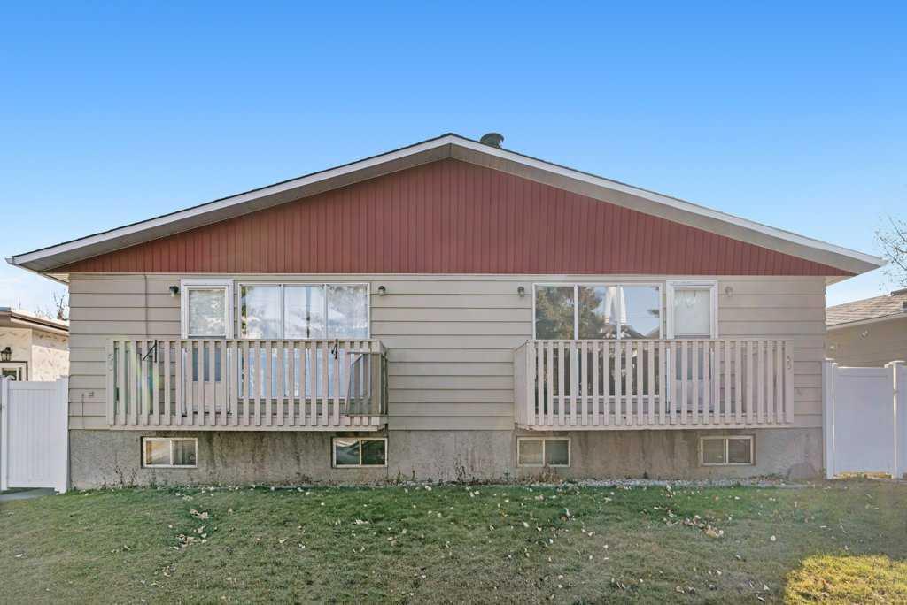 53,55 Dovercliffe Way Se, Calgary