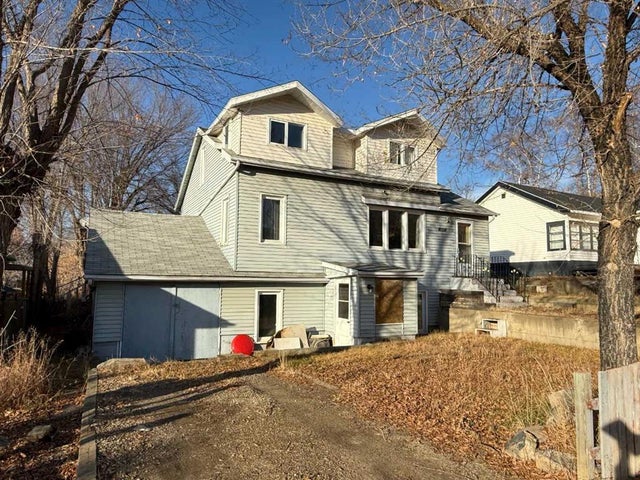 10118 106 Avenue, Peace River