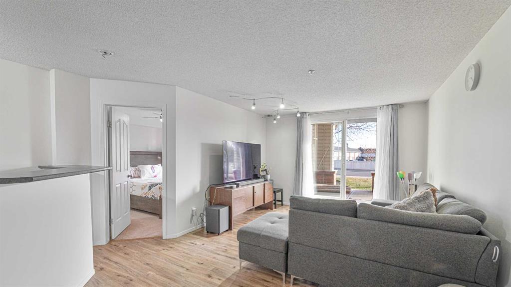 105, 17 Country Village Bay Northeast, Calgary – Residential Apartment Listing Photo 14