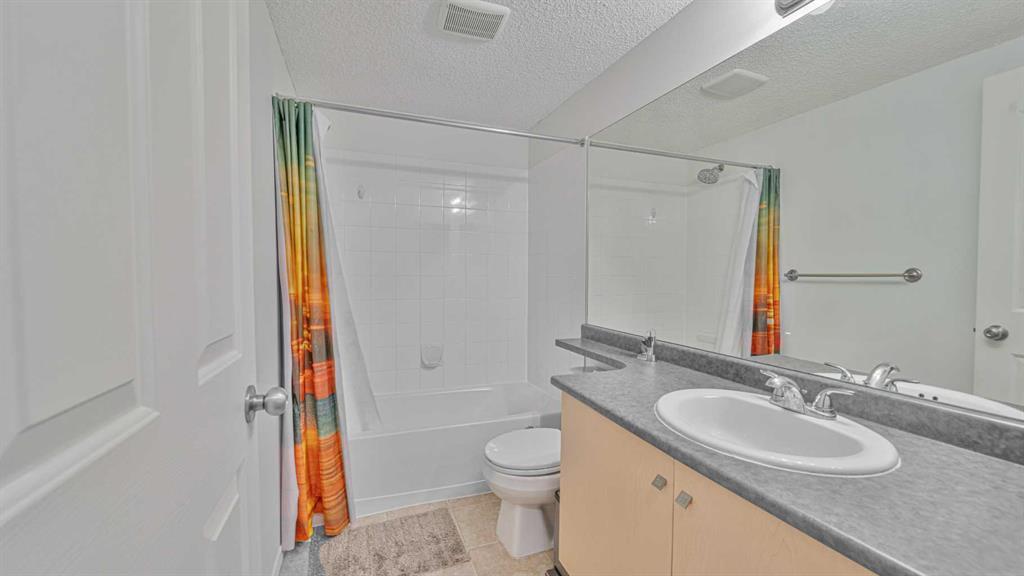 105, 17 Country Village Bay Northeast, Calgary – Residential Apartment Listing Photo 25