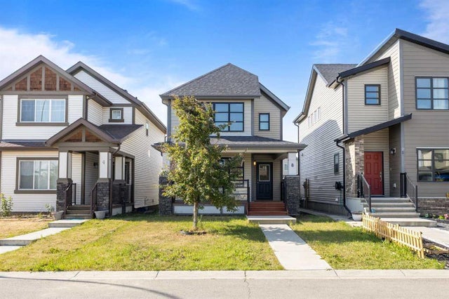 8 Copperpond Avenue Se, Calgary