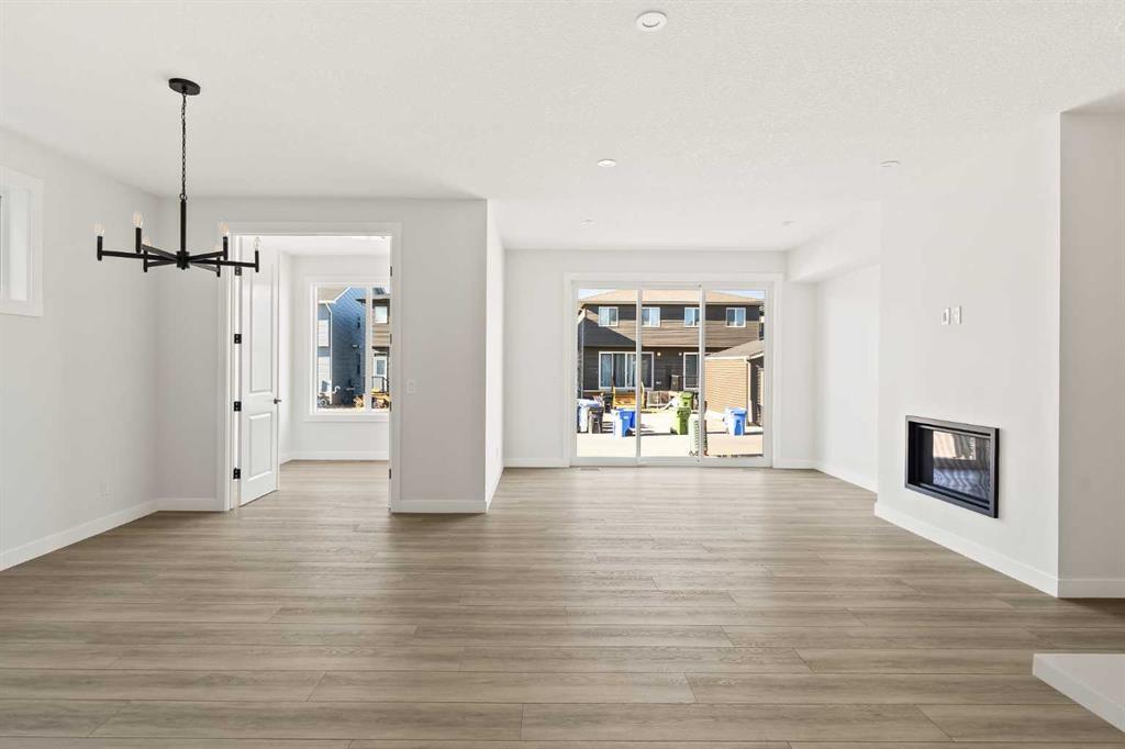 152 Creekstone Circle Southwest, Calgary – Residential Detached Listing Photo 10