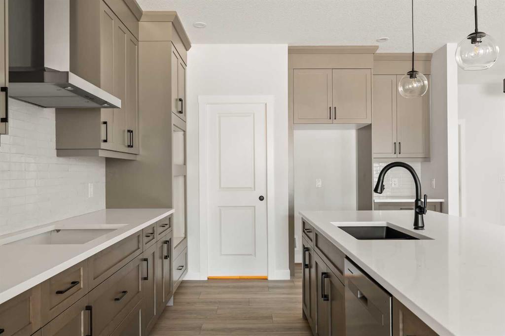 152 Creekstone Circle Southwest, Calgary – Residential Detached Listing Photo 6