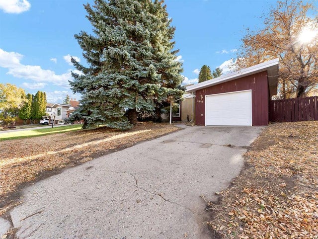 369 11 Street Ne, Medicine Hat