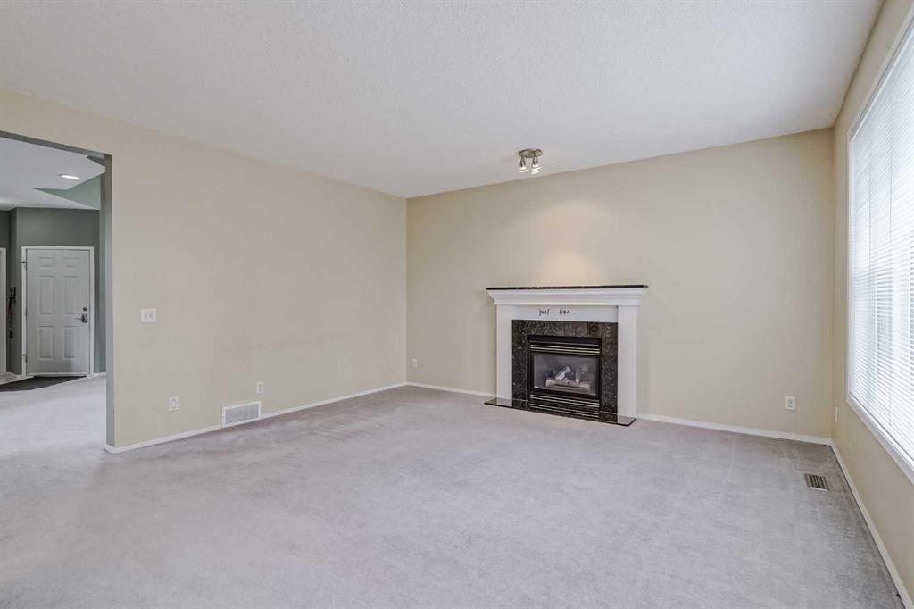 375 Douglas Glen Gardens Southeast, Calgary – Residential Detached Listing Photo 11