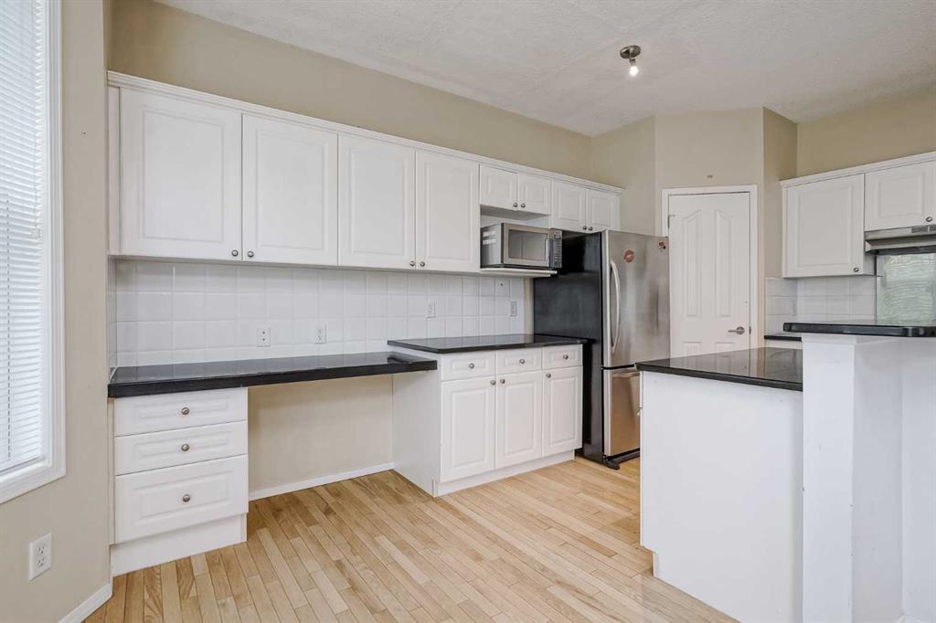 375 Douglas Glen Gardens Southeast, Calgary – Residential Detached Listing Photo 17