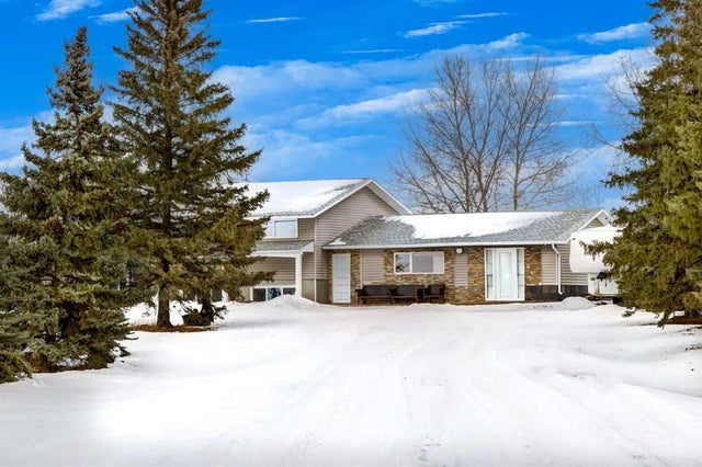 119016 273 Avenue E, Rural Foothills County