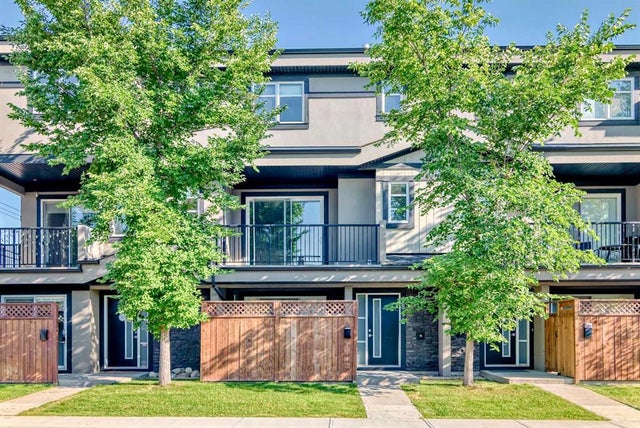 1812 47 Street Nw, Calgary