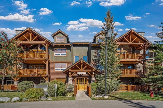 112, 104 Armstrong Place, Canmore