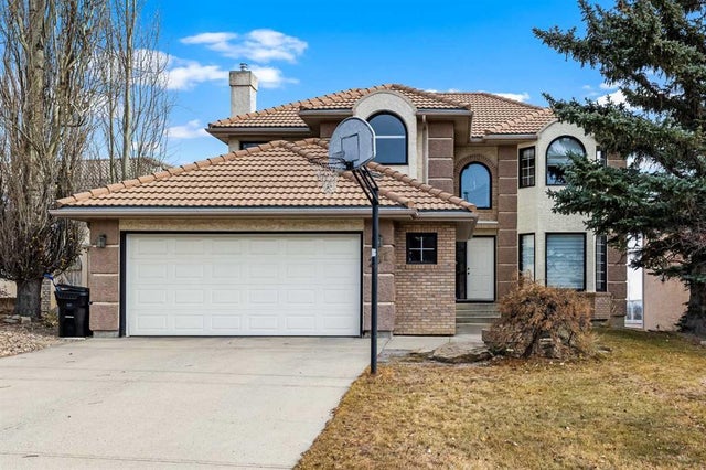 201 Signature Way Sw, Calgary