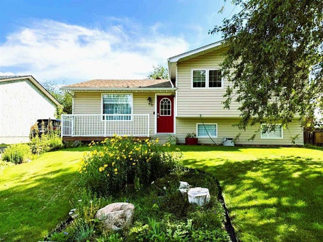 11 Lake Newell Crescent E, Brooks