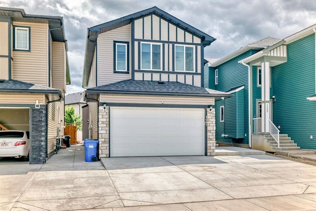 127 Saddlecrest Grove Ne, Calgary