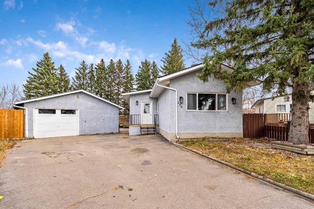 136 Brentwood Place, Strathmore