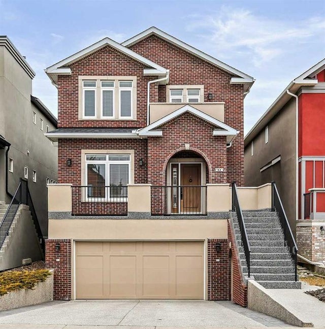 52 Aspen Meadows Green Sw, Calgary