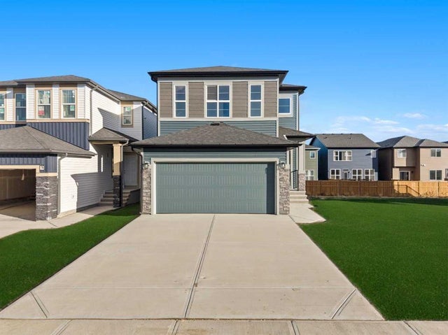 38 Amblefield Common Nw, Calgary