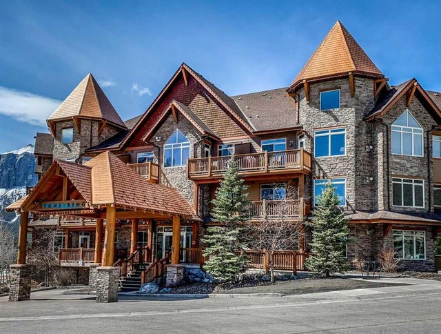204, 30 Lincoln Park, Canmore