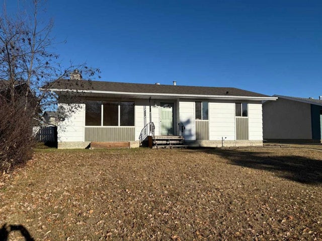 9606 79 Avenue, Peace River
