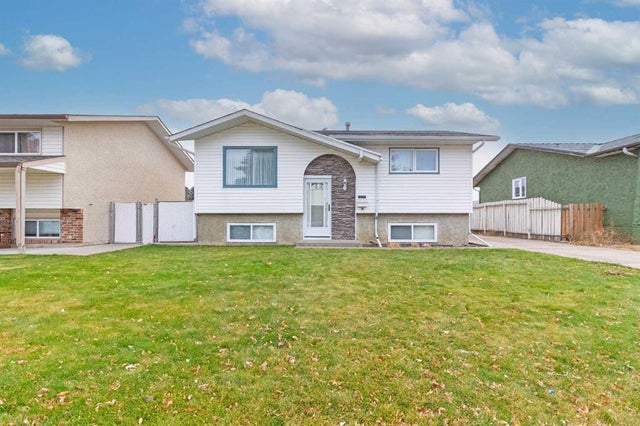 225 19 Street Ne, Medicine Hat