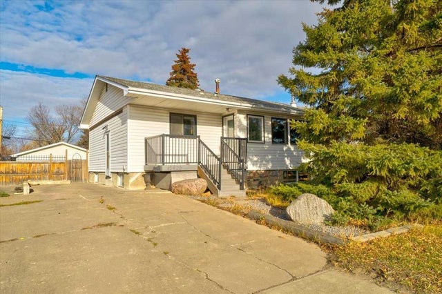 10420 108 Avenue, Grande Prairie