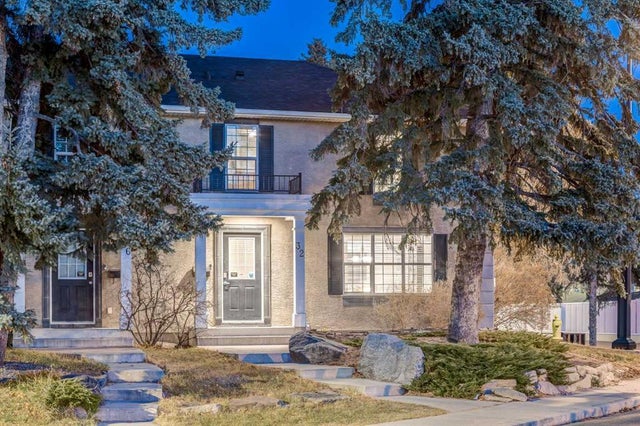 32 Somme Manor Sw, Calgary