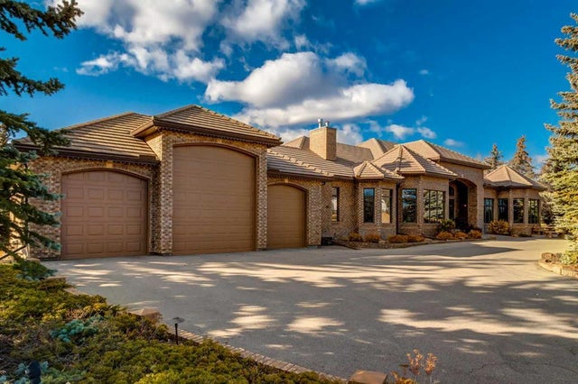 31 Pinnacle Ridge Drive Sw, Rural Rocky View County