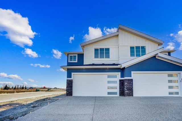 126 Waterstone Way, Chestermere