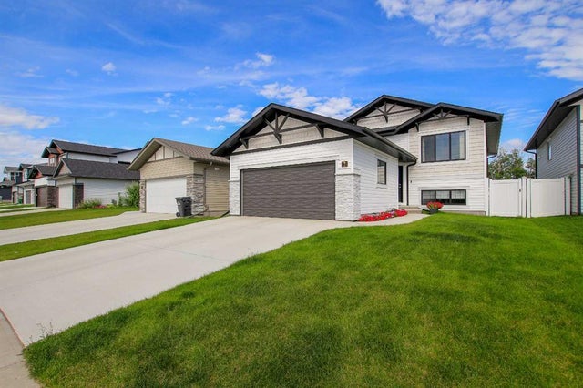 7 Thayer Close, Red Deer