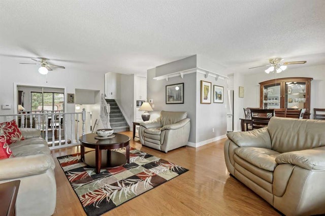 103 Sandarac Place Nw, Calgary