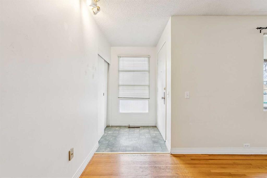 3248 Bearspaw Drive Northwest, Calgary – Residential Detached Listing Photo 3