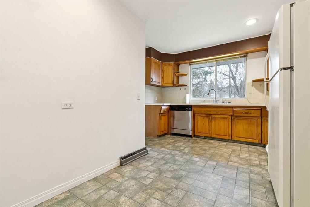 3248 Bearspaw Drive Northwest, Calgary – Residential Detached Listing Photo 8