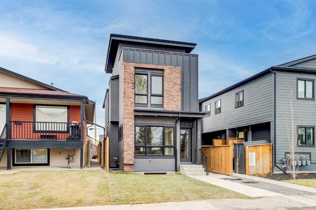 637 51 Avenue Sw, Calgary
