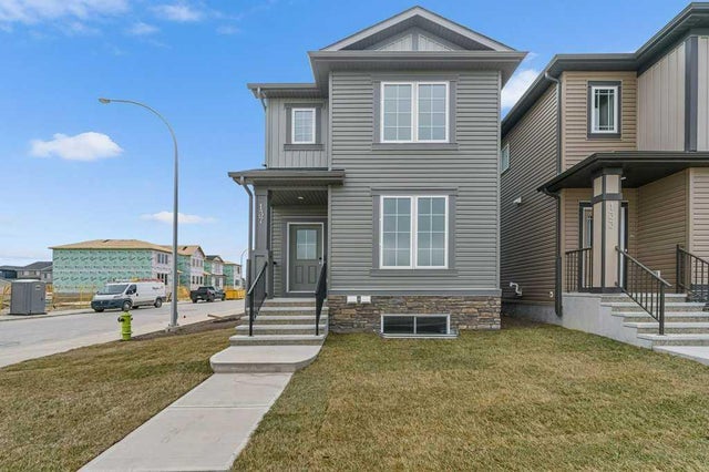 137 Ambleton Boulevard Nw, Calgary