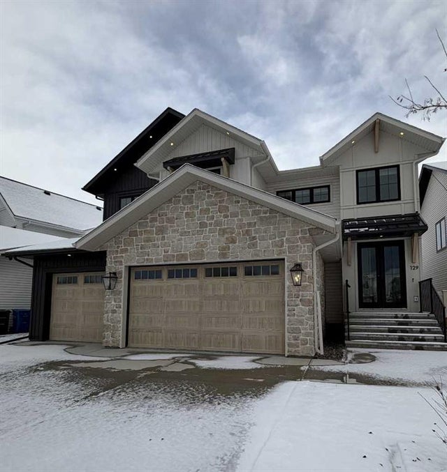 129 Emerald Drive, Red Deer