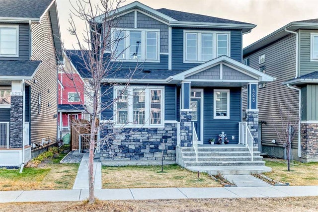 423 Redstone Drive Ne, Calgary