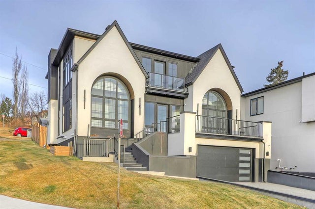 4840 22 Avenue Nw, Calgary