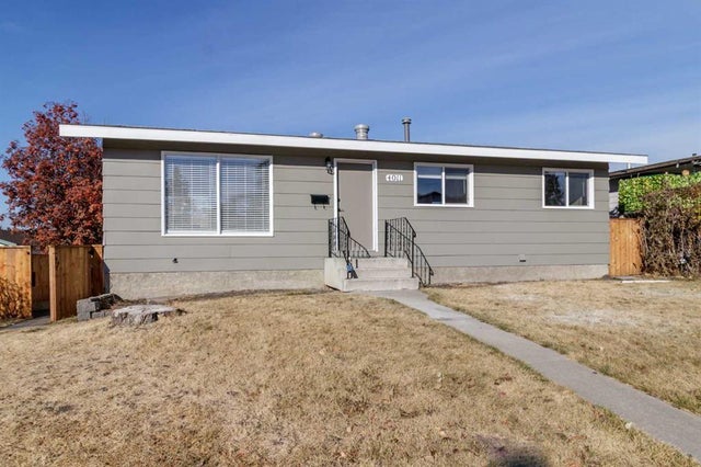 4011 53 Avenue, Innisfail