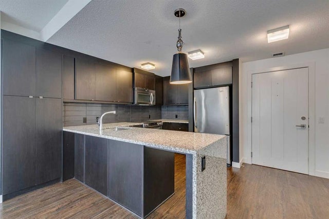 107, 25 Aspenmont Heights Sw, Calgary
