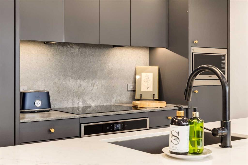 601, 8445 Broadcast Avenue Southwest, Calgary – Residential Apartment Listing Photo 12