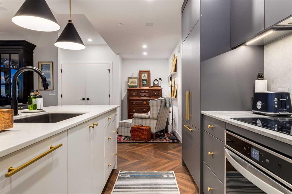 601, 8445 Broadcast Avenue Southwest, Calgary – Residential Apartment Listing Photo 15