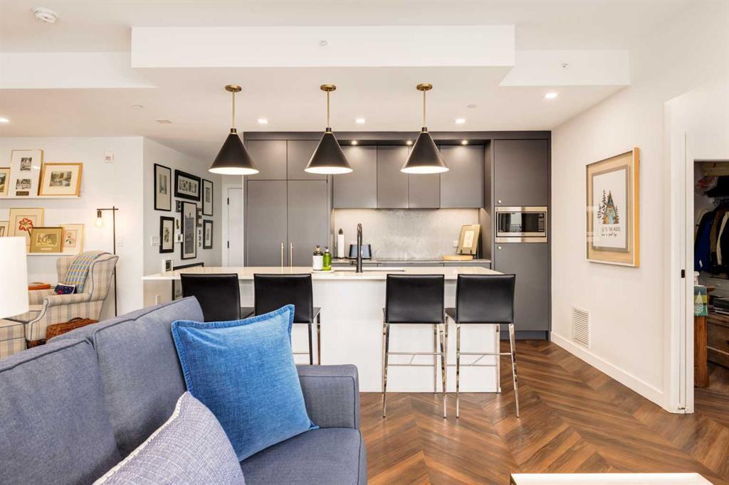 601, 8445 Broadcast Avenue Southwest, Calgary – Residential Apartment Listing Photo 6