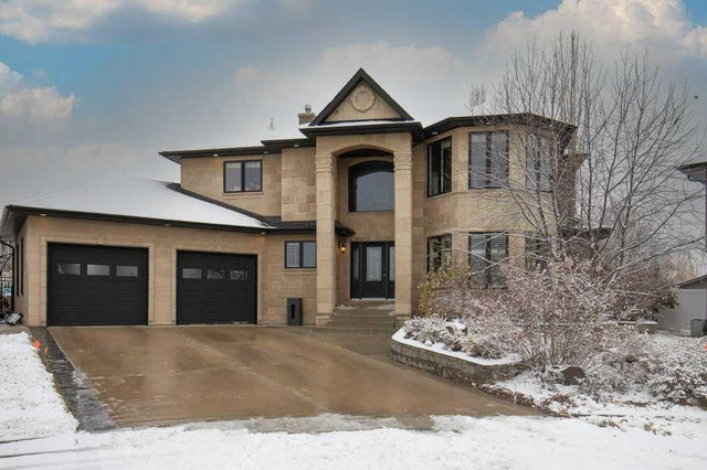 10 Fieldstone Way, Sylvan Lake