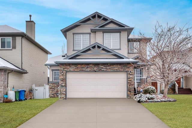 408 Rainbow Falls Way, Chestermere