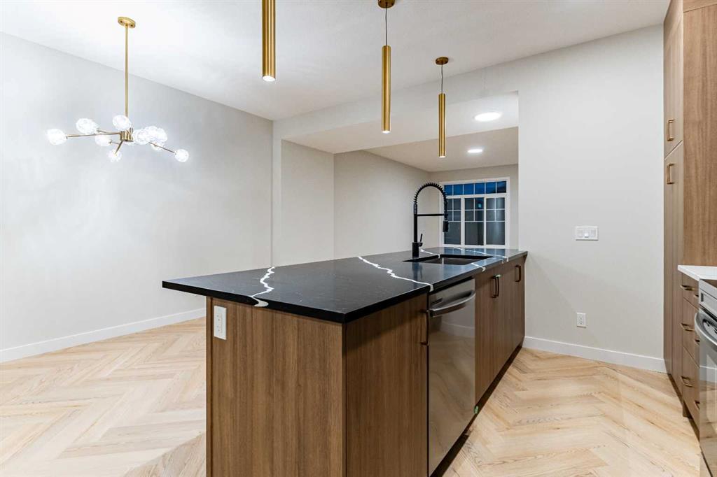 172 Cobblestone Gate Southwest, Airdrie – Residential Row/Townhouse Listing Photo 11