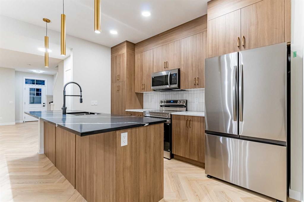 172 Cobblestone Gate Southwest, Airdrie – Residential Row/Townhouse Listing Photo 13