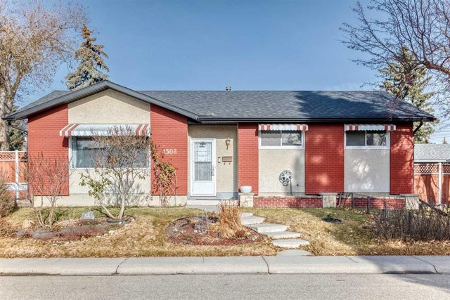 4508 Vandergrift Crescent Nw, Calgary
