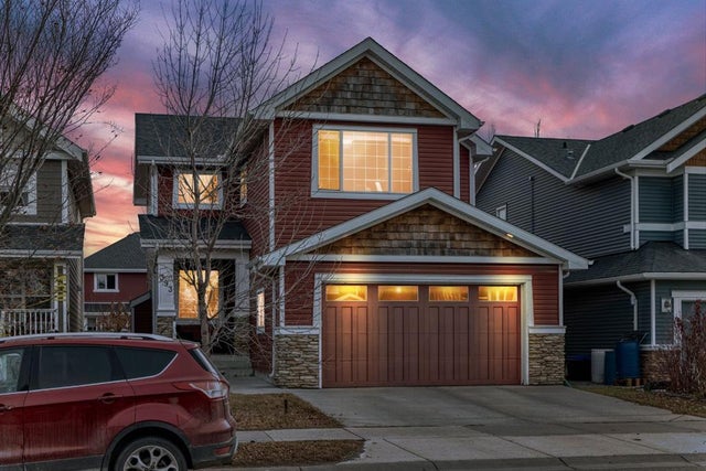 393 River Heights Drive, Cochrane