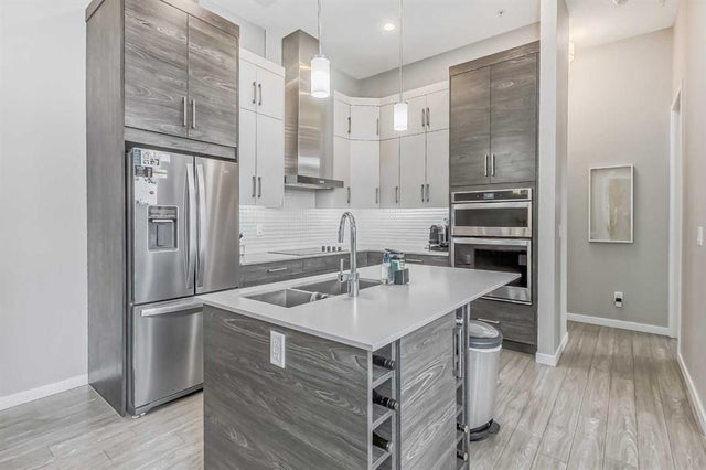 124, 122 Mahogany Centre Se, Calgary